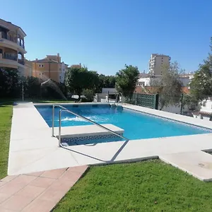 Apartamento En La Playa Con Piscina Benalmádena